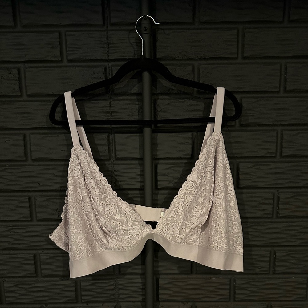 NEW. Old Navy Lace Bralette